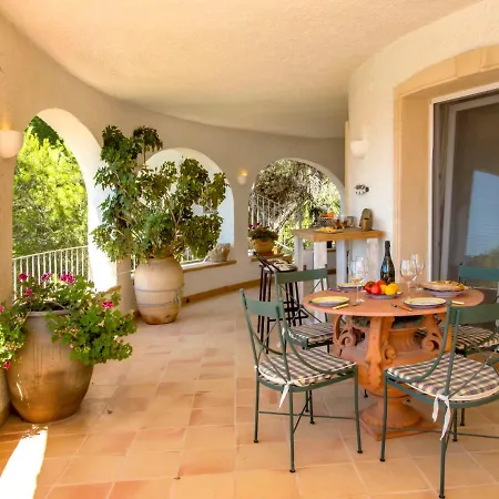 El Paraiso Al Mar Ambolo By Interhome Villa