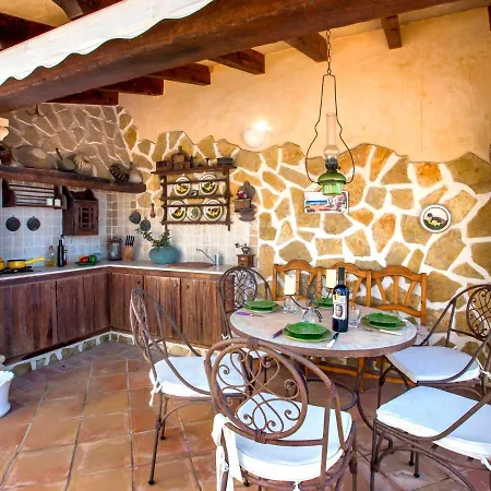 El Paraiso Al Mar Ambolo By Interhome